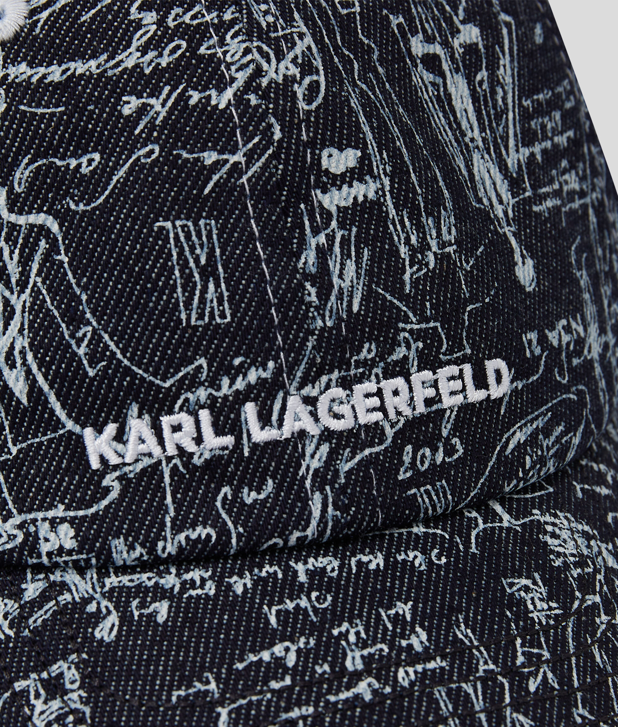 CASQUETTE AVEC MOTIF CROQUIS K/ESSENTIAL