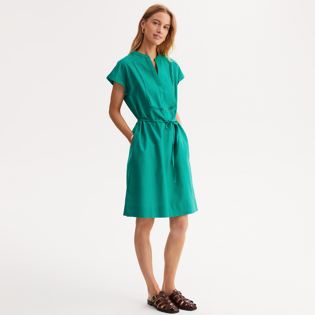 ANNE WEYBURN<br>Vestido reto, comprimento midi, mangas curtas