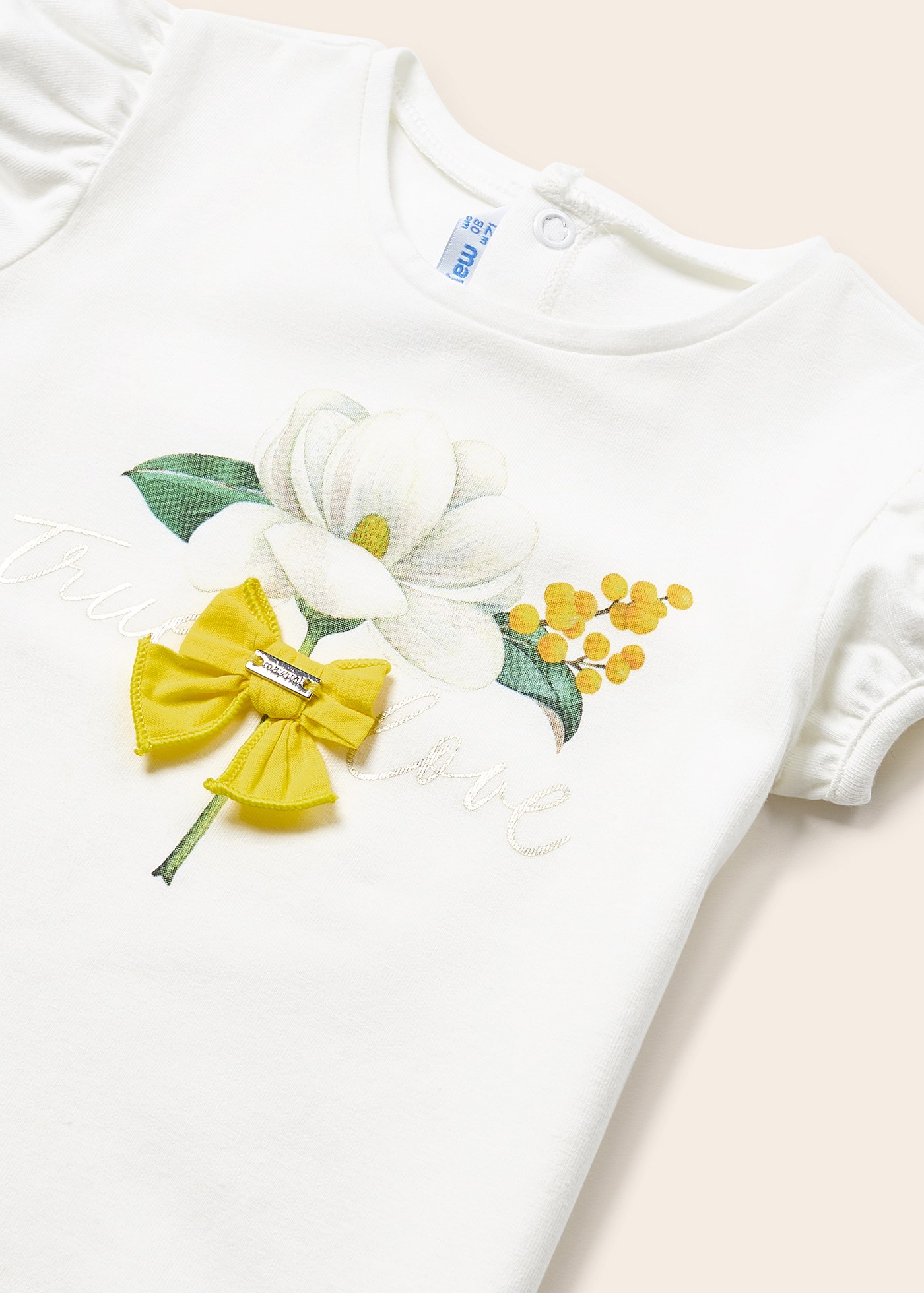 Conjunto de duas peças com shorts de cetim de algodão para bebê