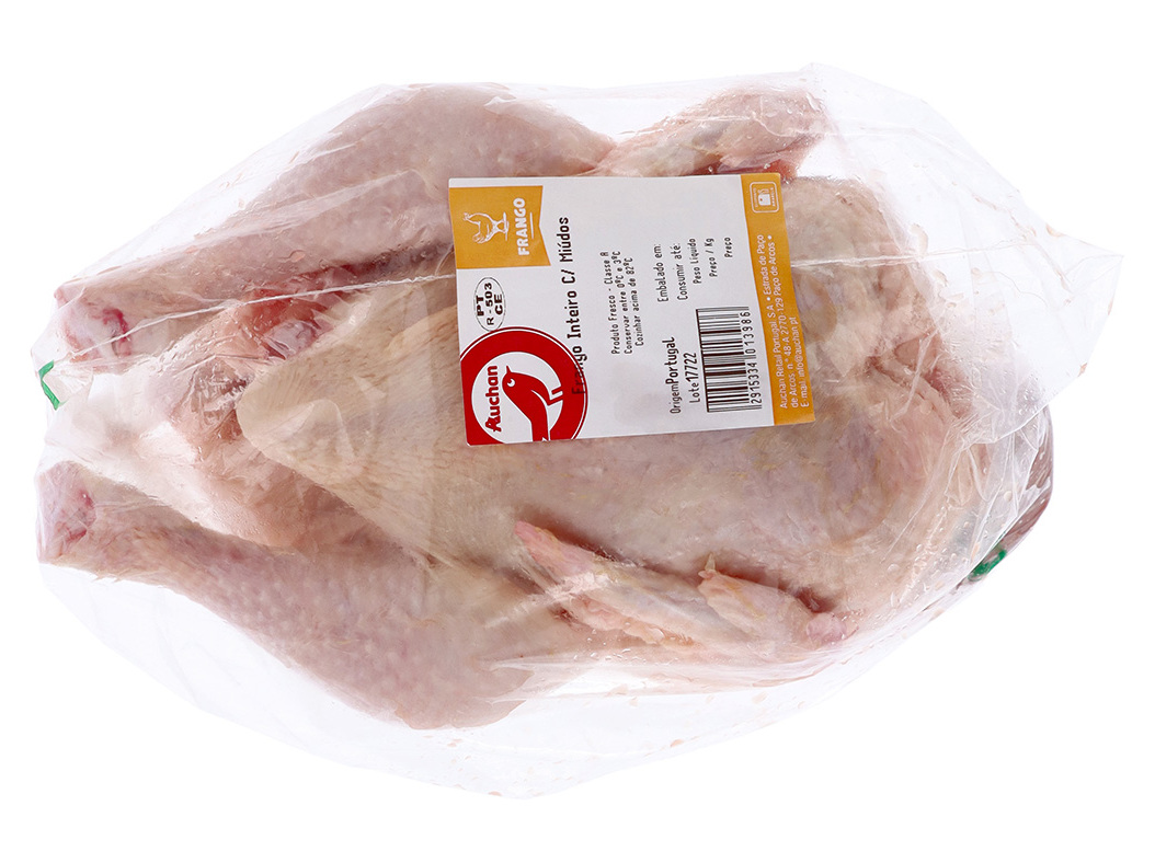 FRANGO INTEIRO COM MIÚDOS EM SACO AUCHAN KG