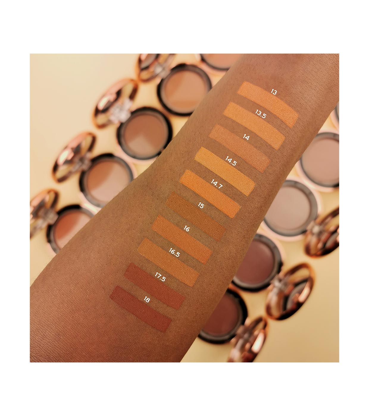 Revolution - Base em pó Conceal & Define - P18