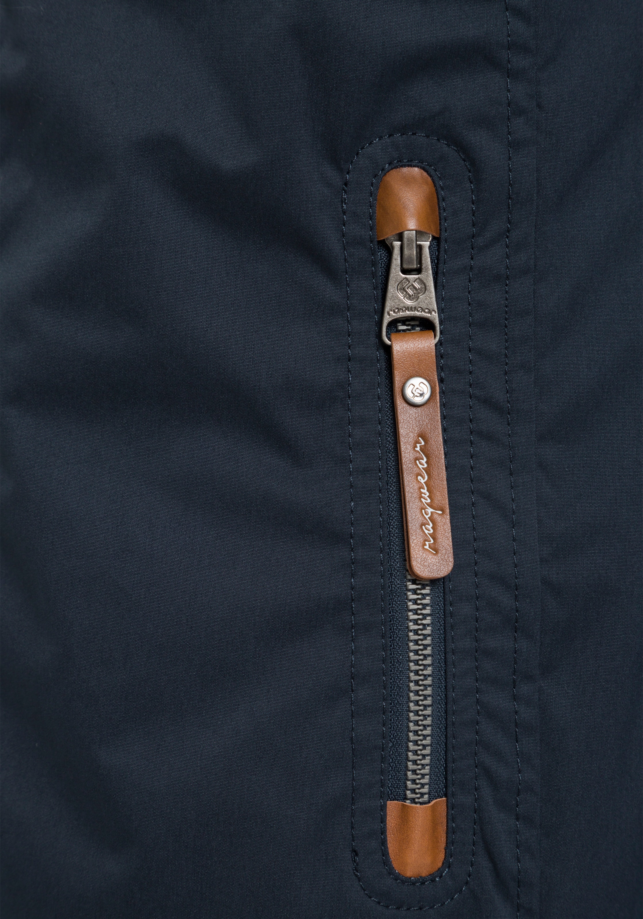 Ragwear Funktionsjacke »ZUZKA« mit Kapuze stylische Übergangs-Outdoor-Jacke Water repellent coating
