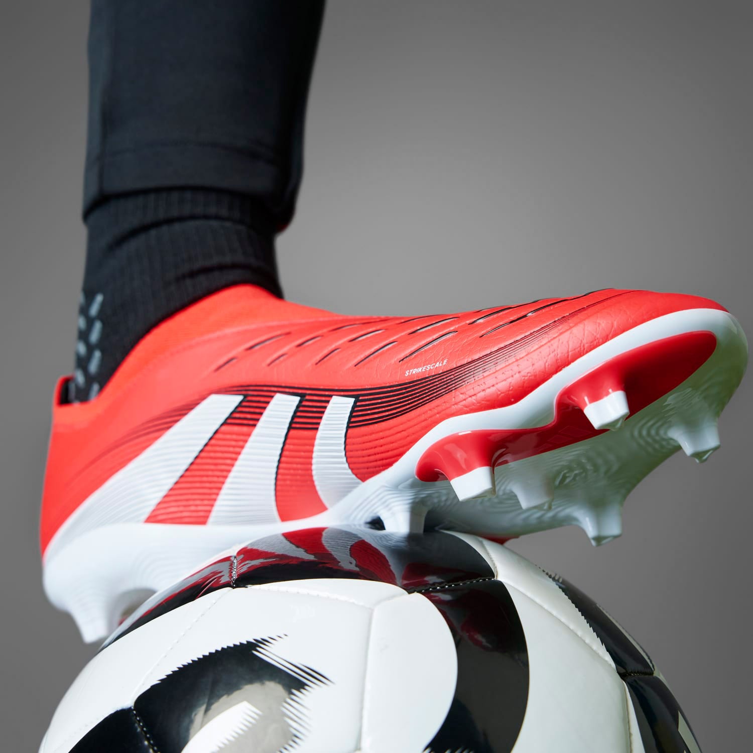 adidas  Predator League LL FG/MG