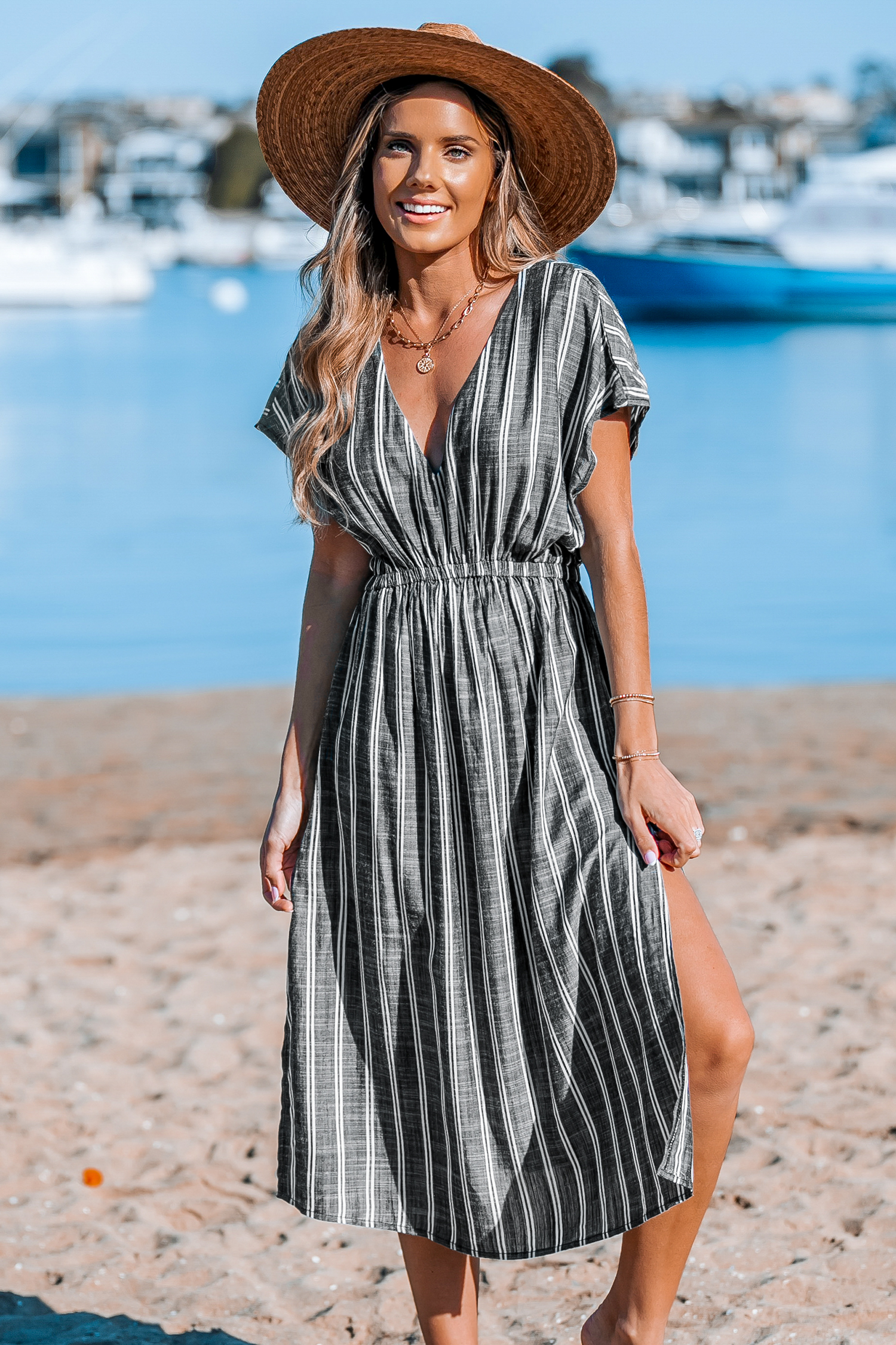 Robe cover up à rayures