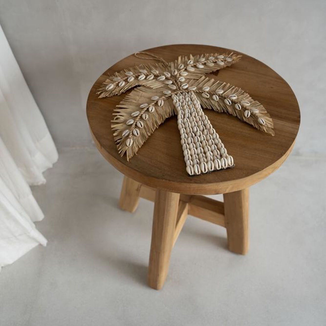 Bazar Bizar Tabouret artisanal Atziei naturel - 35x35x45 cm