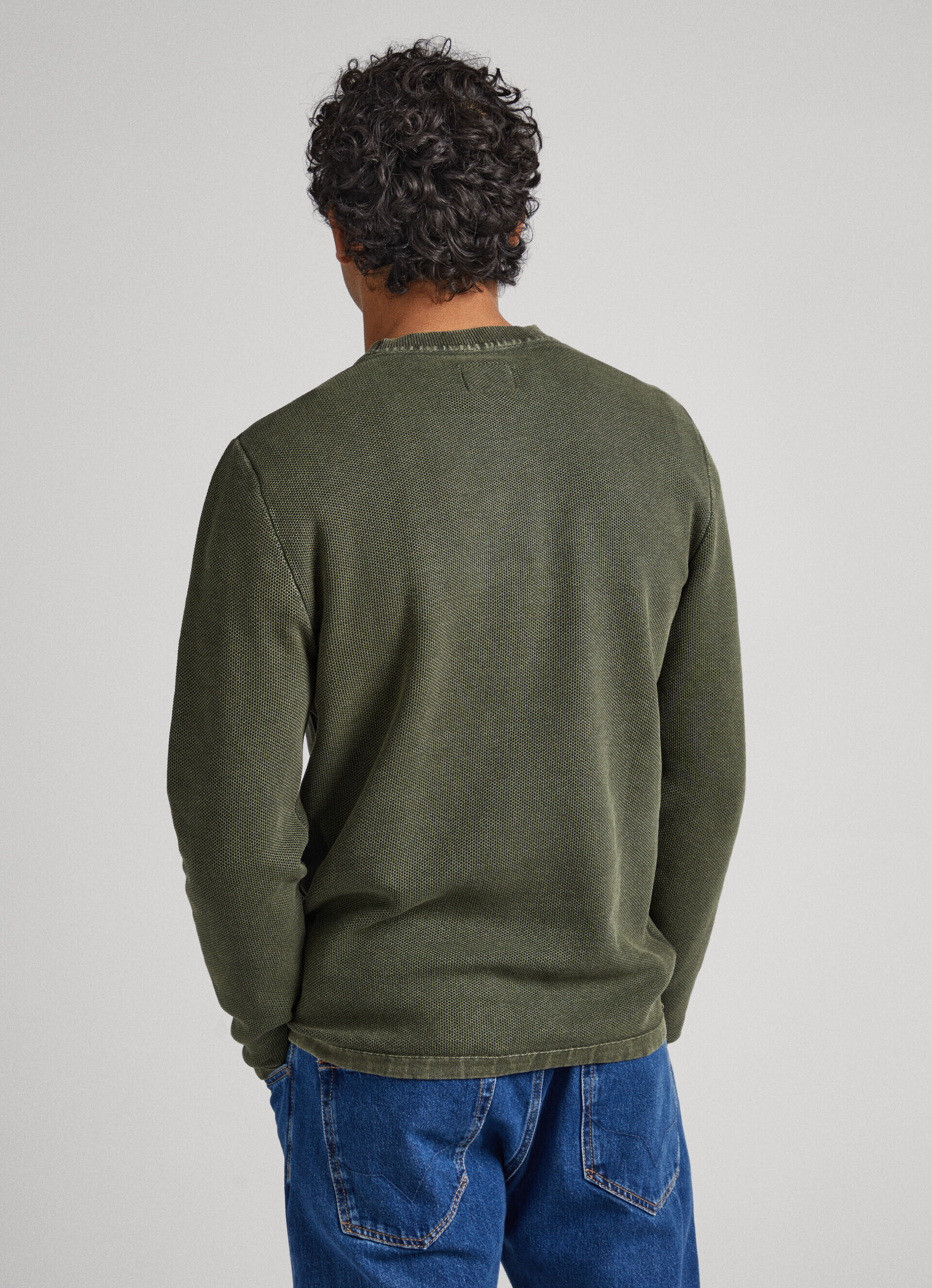 CAMISA COM LOGOTIPO ESTAMPADO - verde-oliva