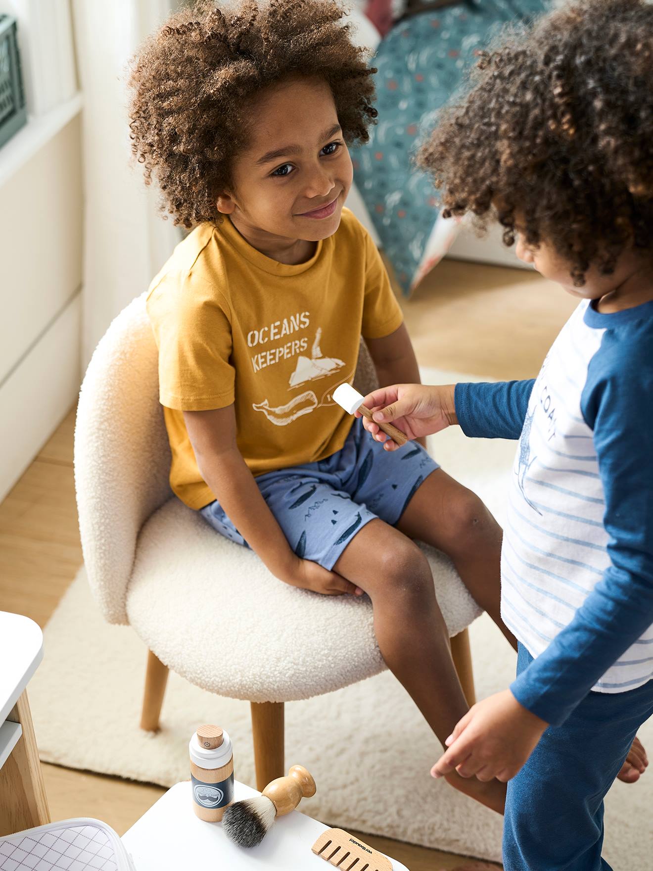 Conjunto de 2 pijamas com shorts, certificado Oeko-Tex®, para meninos, amarelo liso tamanho médio com estampa de baleia.