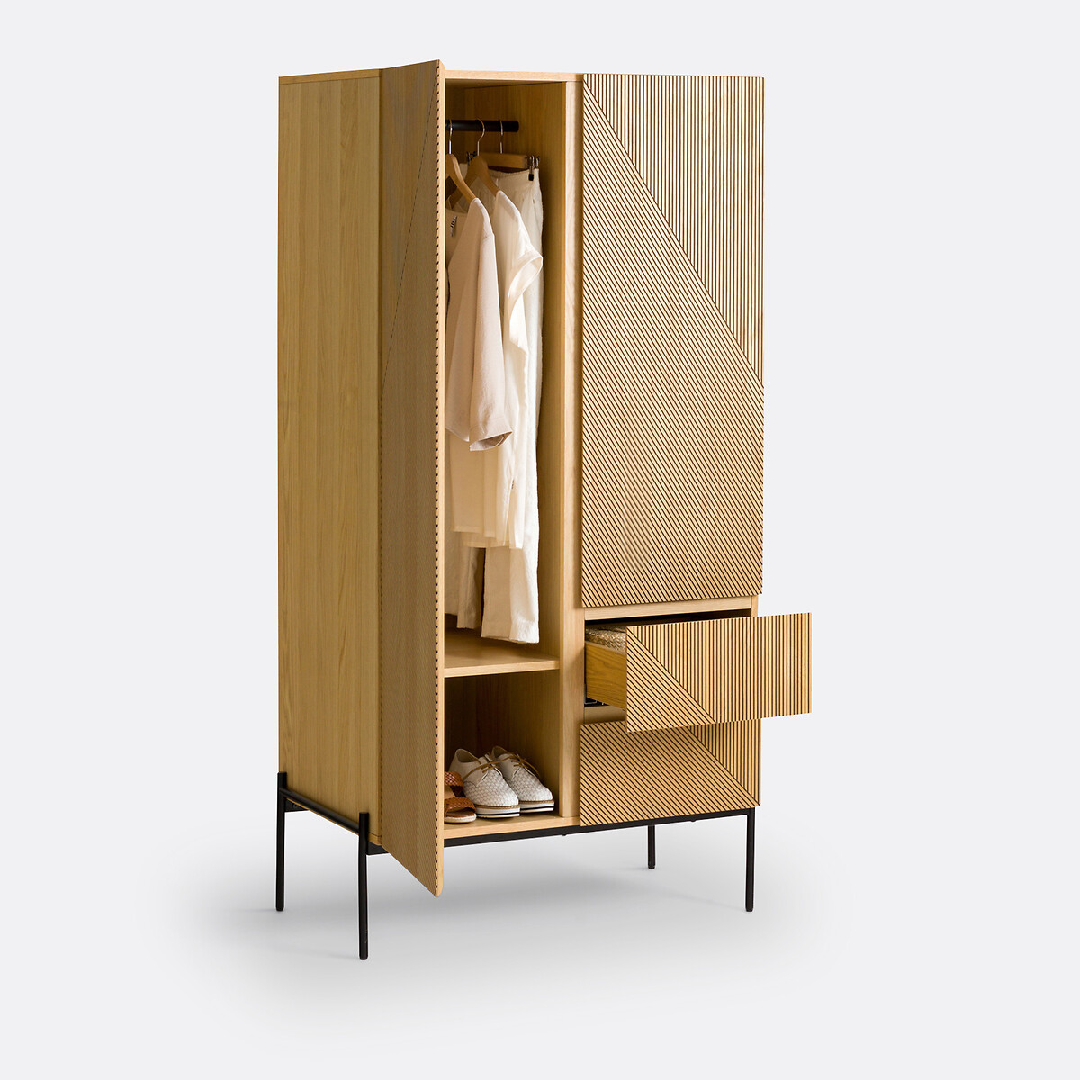 LA REDOUTE INTERIEURS<br>Roupeiro de 2 portas