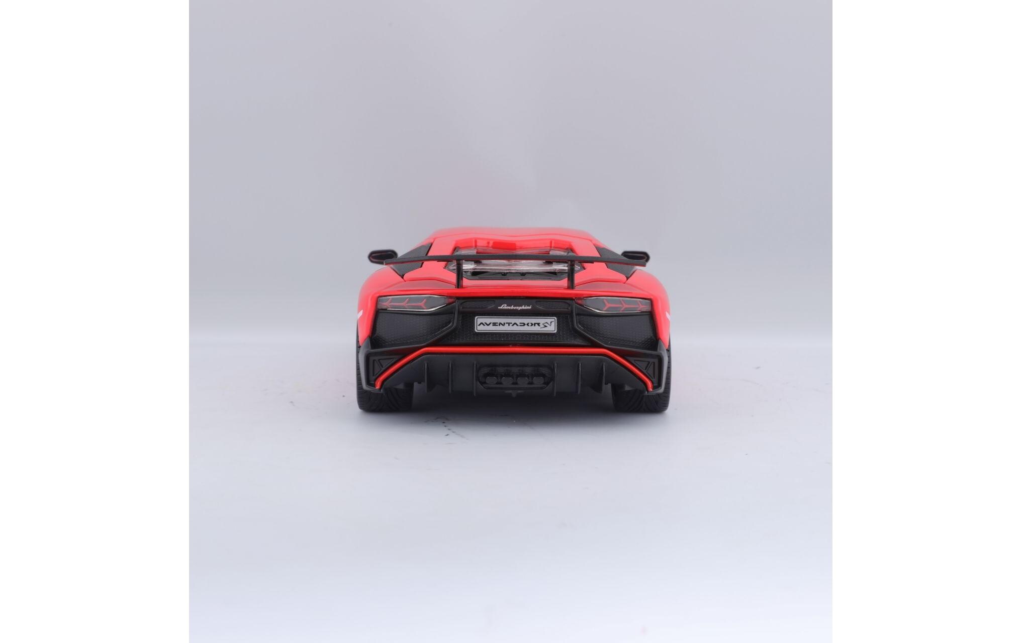 Lamborghini Aventador LP 750-4 SV Rot 1:24Sammlermodell im Massstab 1:24