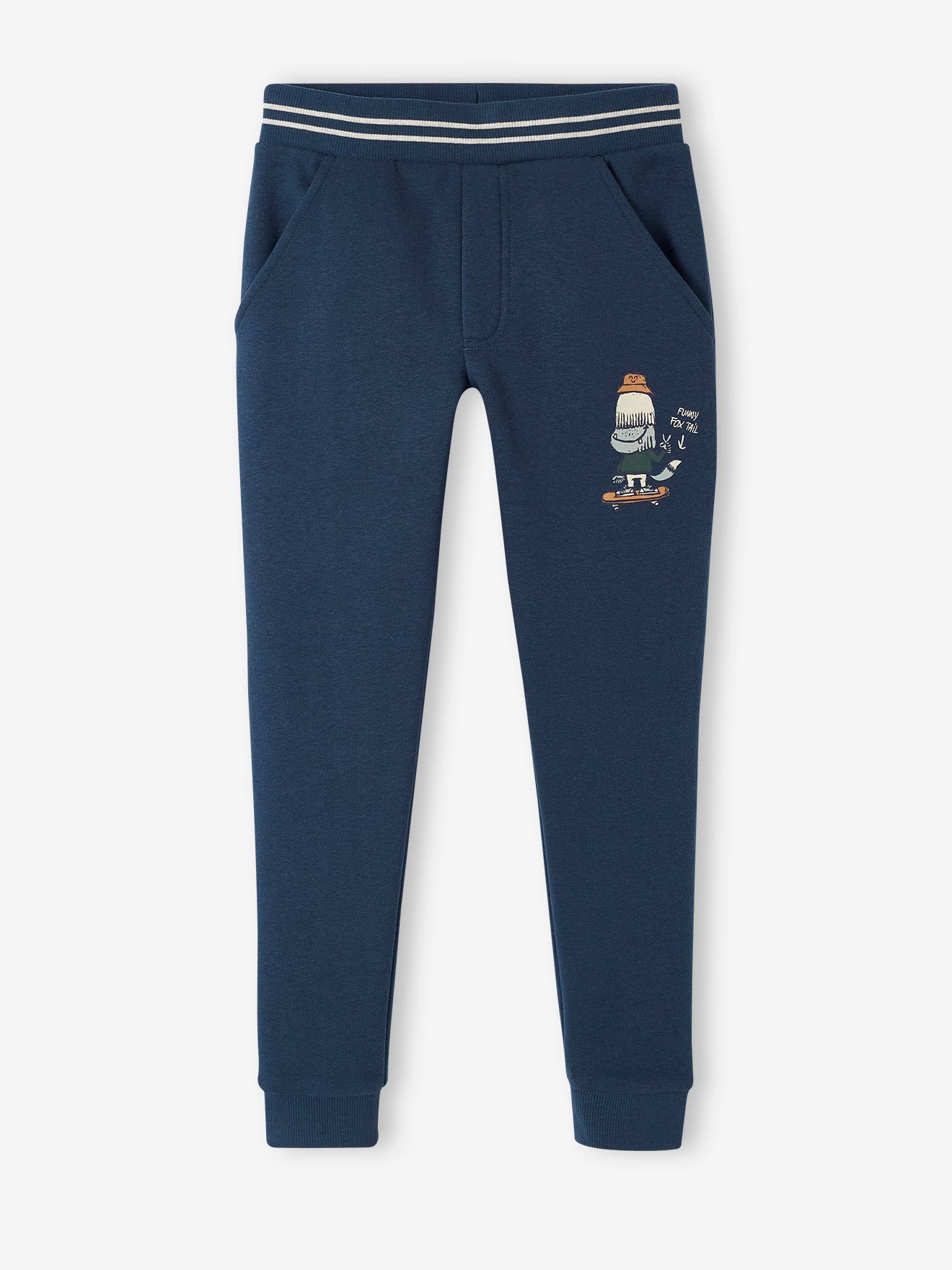 Calça de moletom esportiva azul marinho infantil com estampa de mascote.