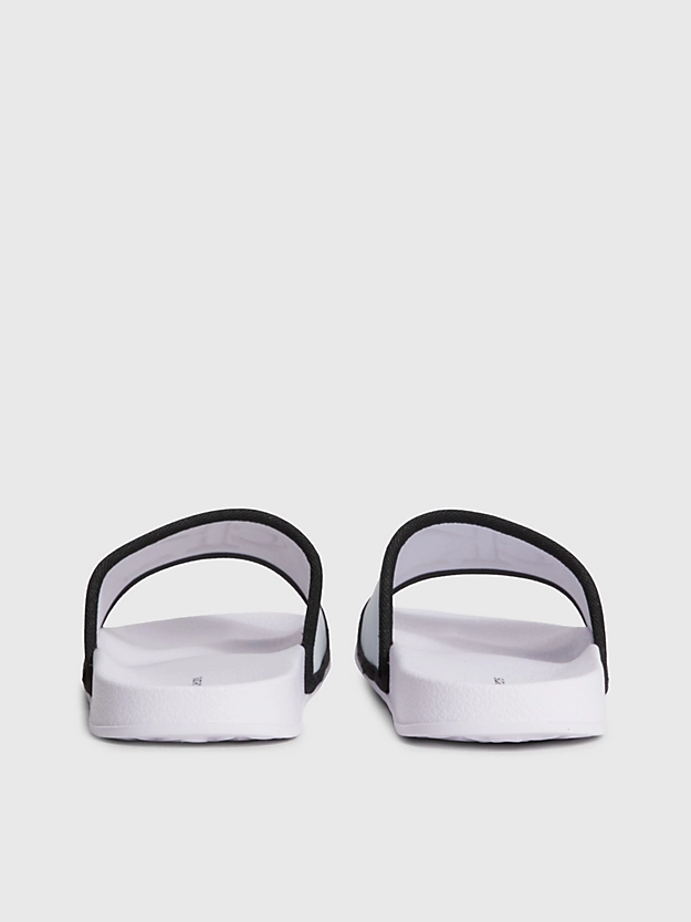 Pantufas infantis com logotipo