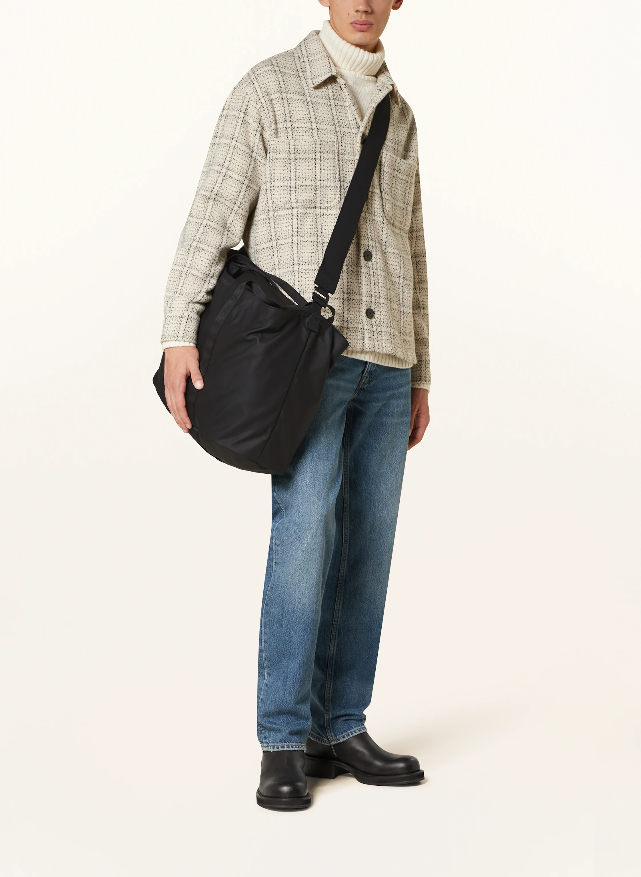 D_b_ Sporttasche ESSENTIAL WEEKENDER 40 l
