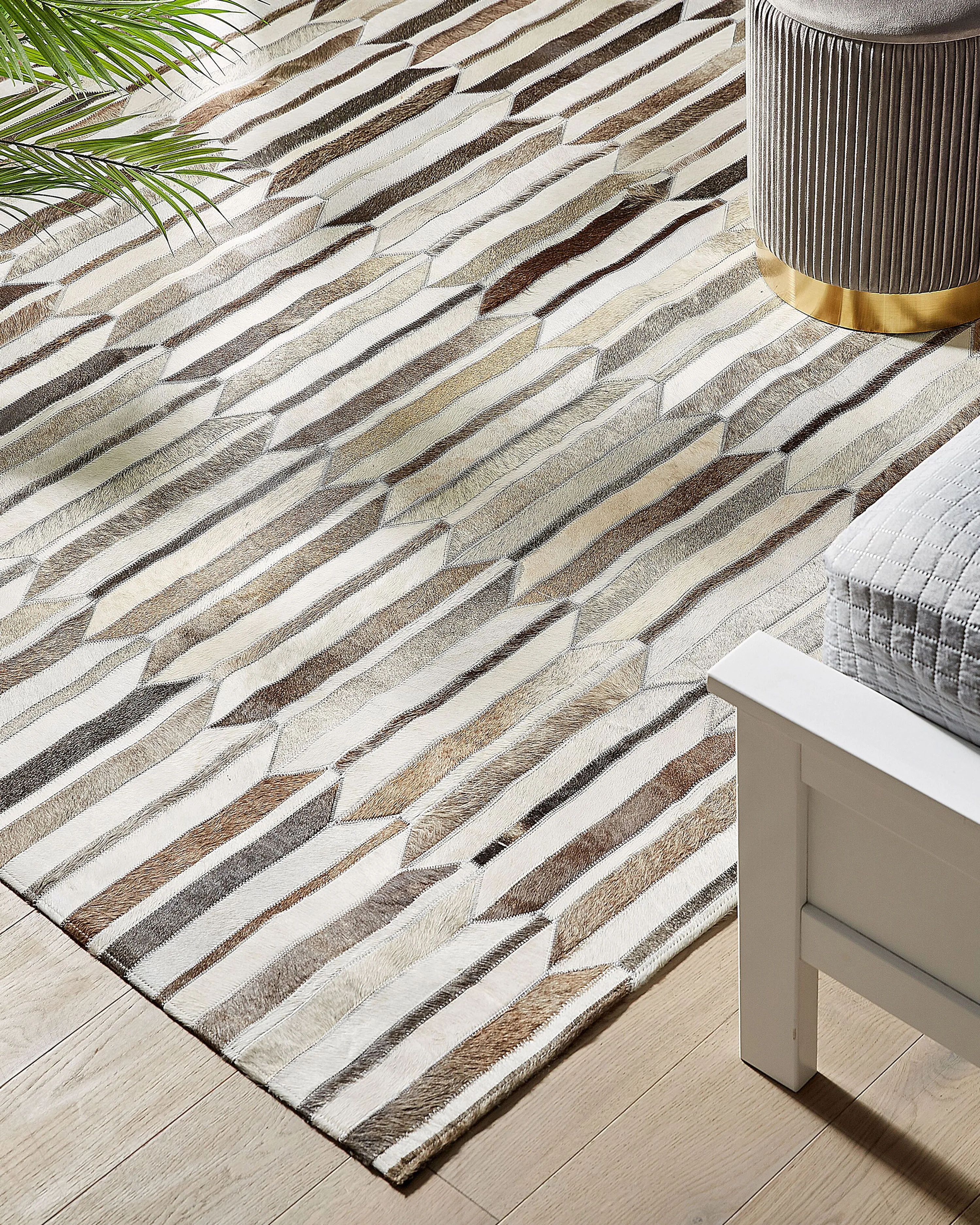 Vloerkleed KULALAR Beige 160 x 230 cm Leer