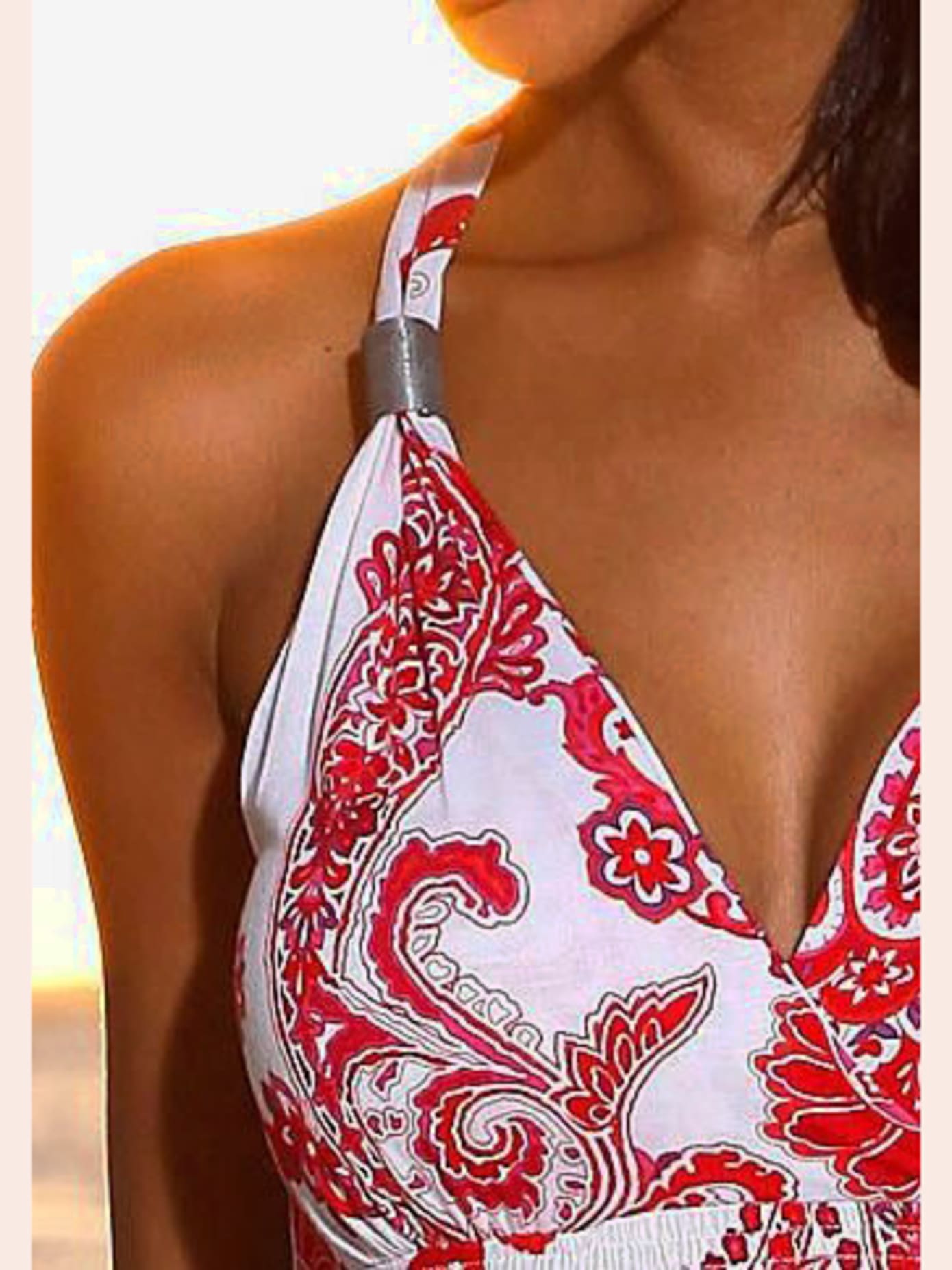 Robe longue séduisante encolure réglable