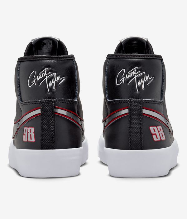 Nike SB Zoom Blazer Mid Pro GT Schuh (black metallic silver)