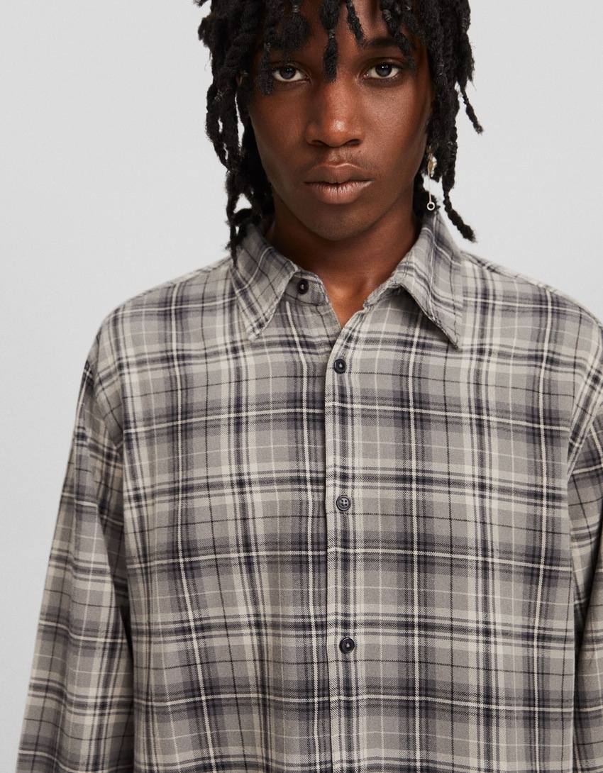 Camisa xadrez de manga comprida com efeito desbotado