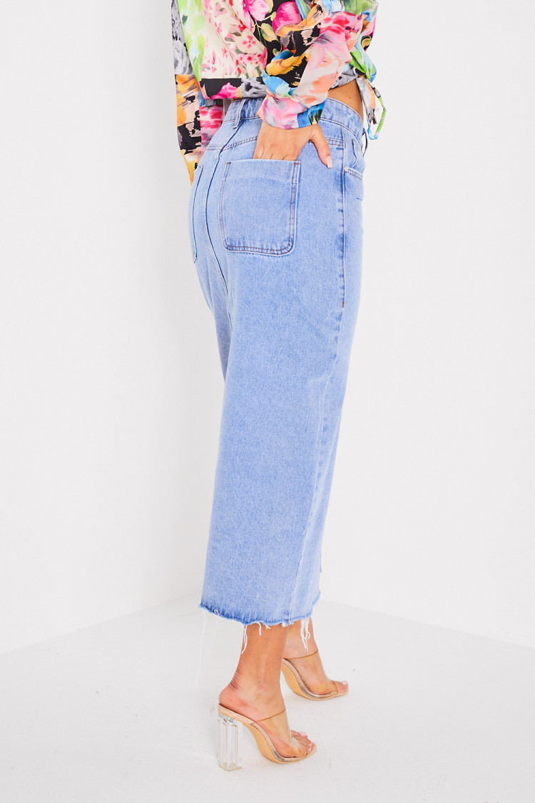 Jupe large en jean bleu fendu