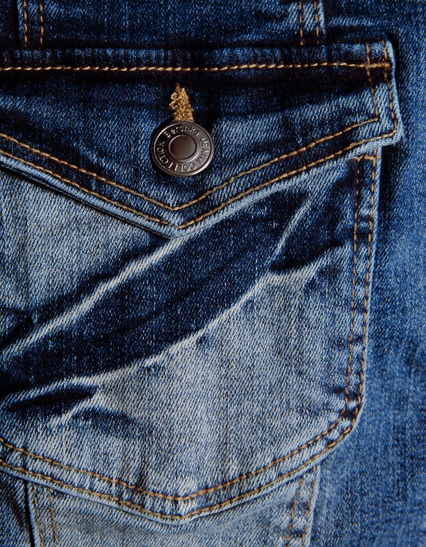Jaqueta jeans com zíper