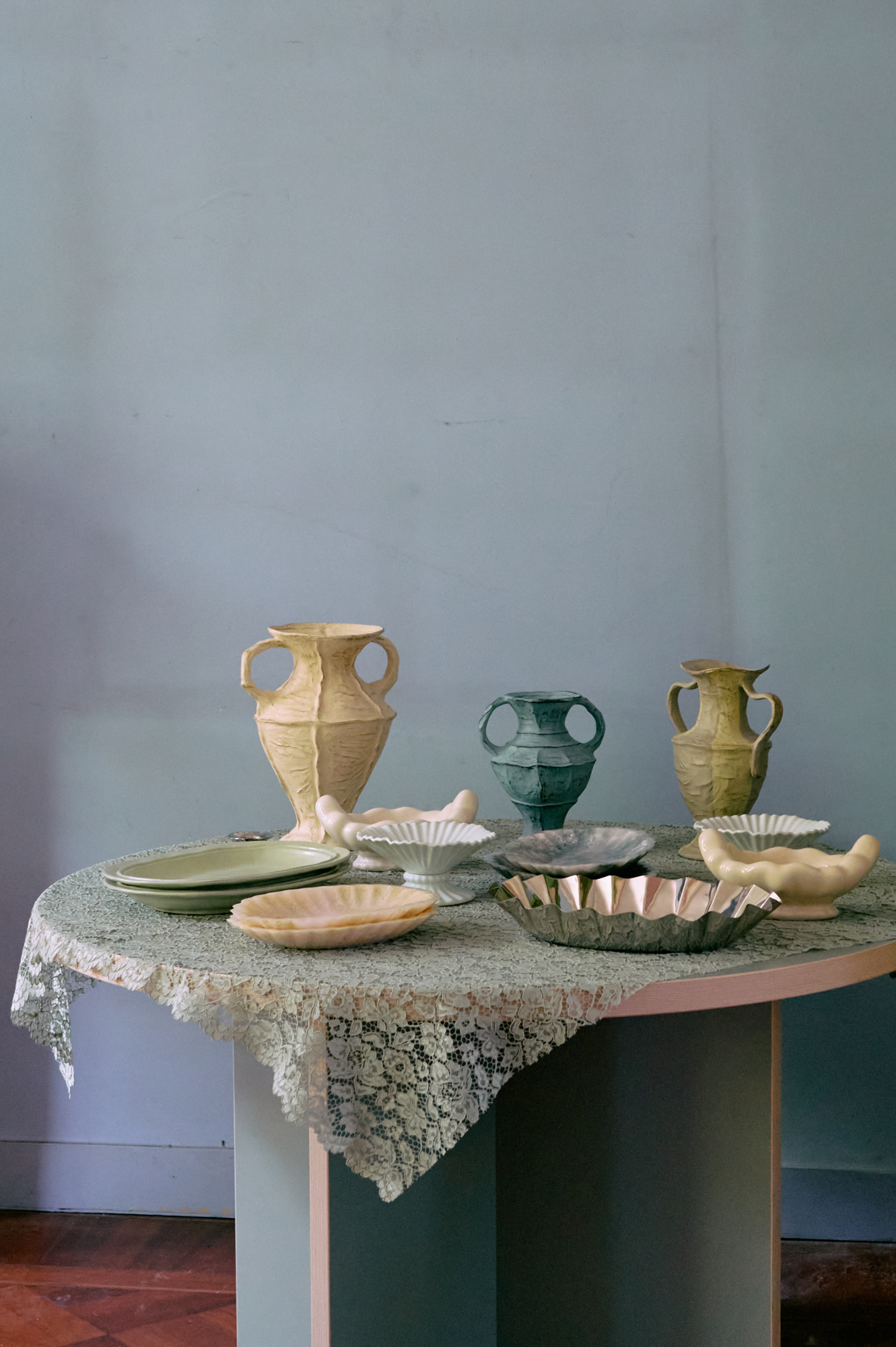 New classics serveerschaal resin ivory