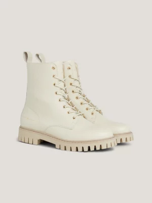Botas de tornozelo de couro com cadarço e travas