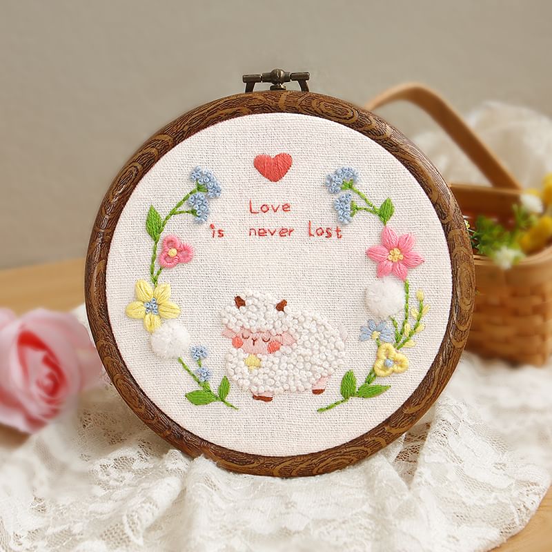 Embroidery Kingdom - DIY-borduurpakket voor ornamenten (verschillende ontwerpen)