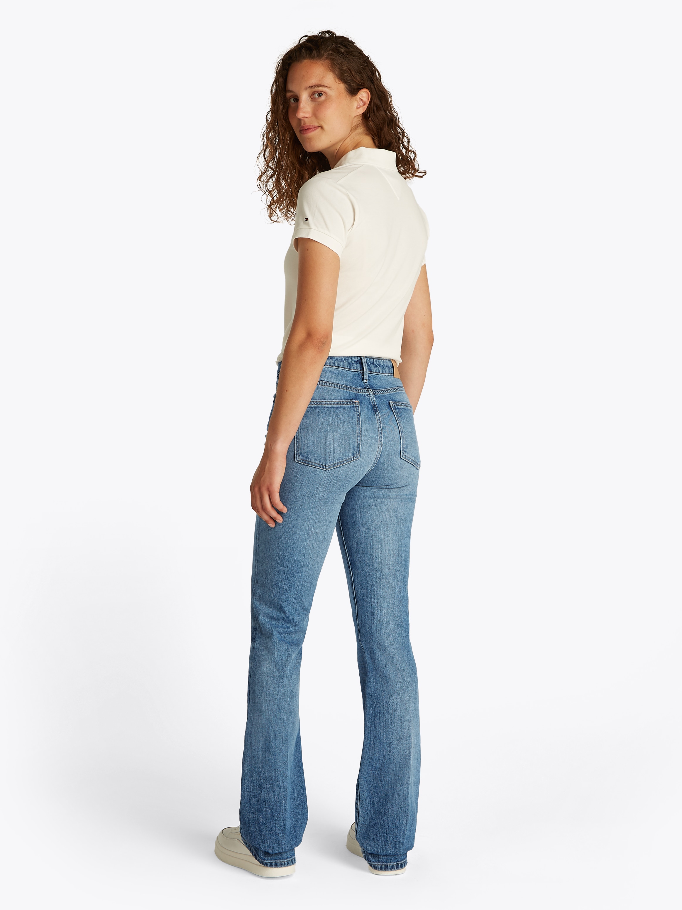 Tommy Hilfiger Bootcut-Jeans »Bootcut Regular Waist« mittlere normale Leibhöhe, mit Bügelfalten, mit Nieten