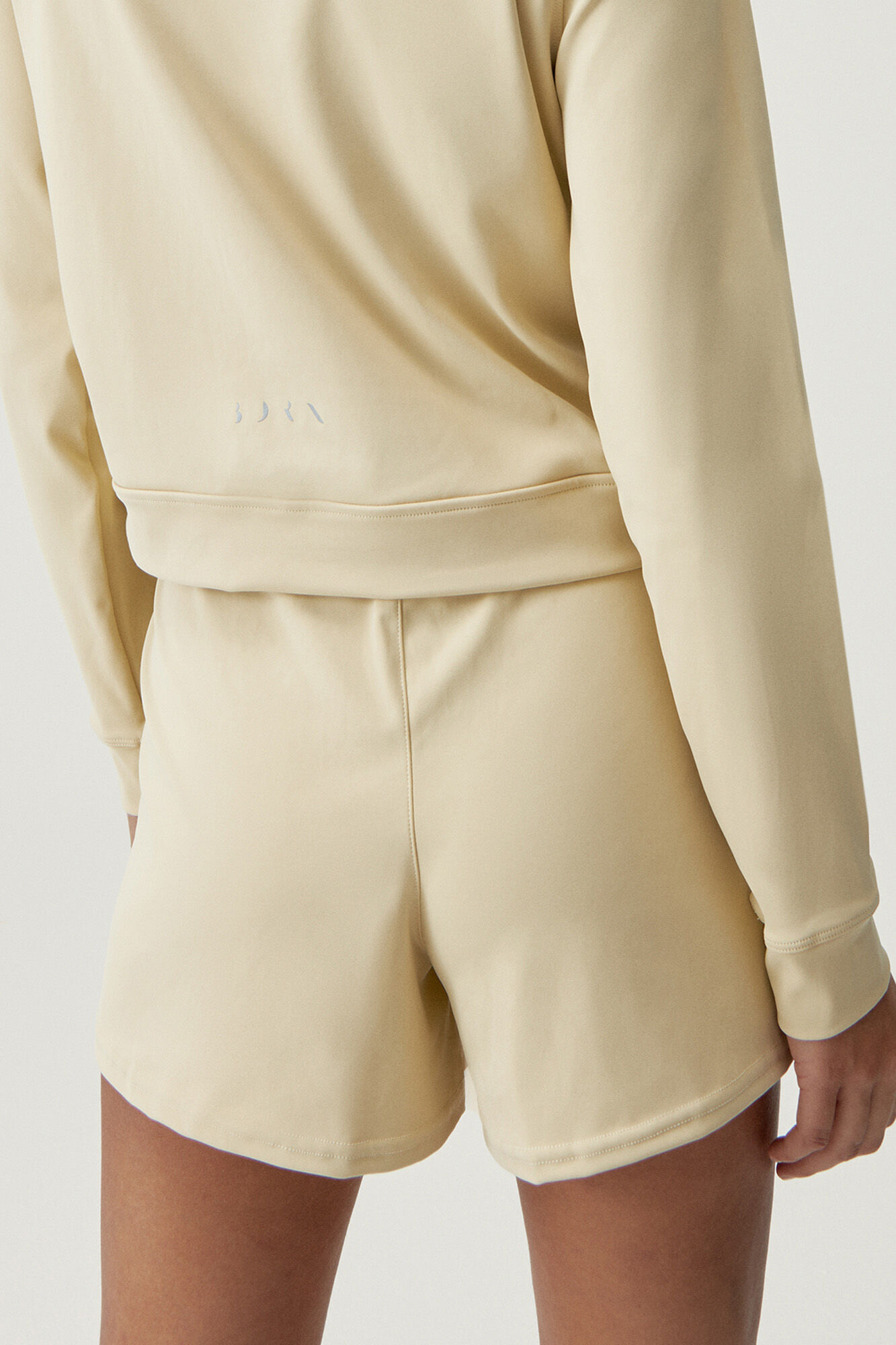 Leite de Aveia Short Naoko - bege