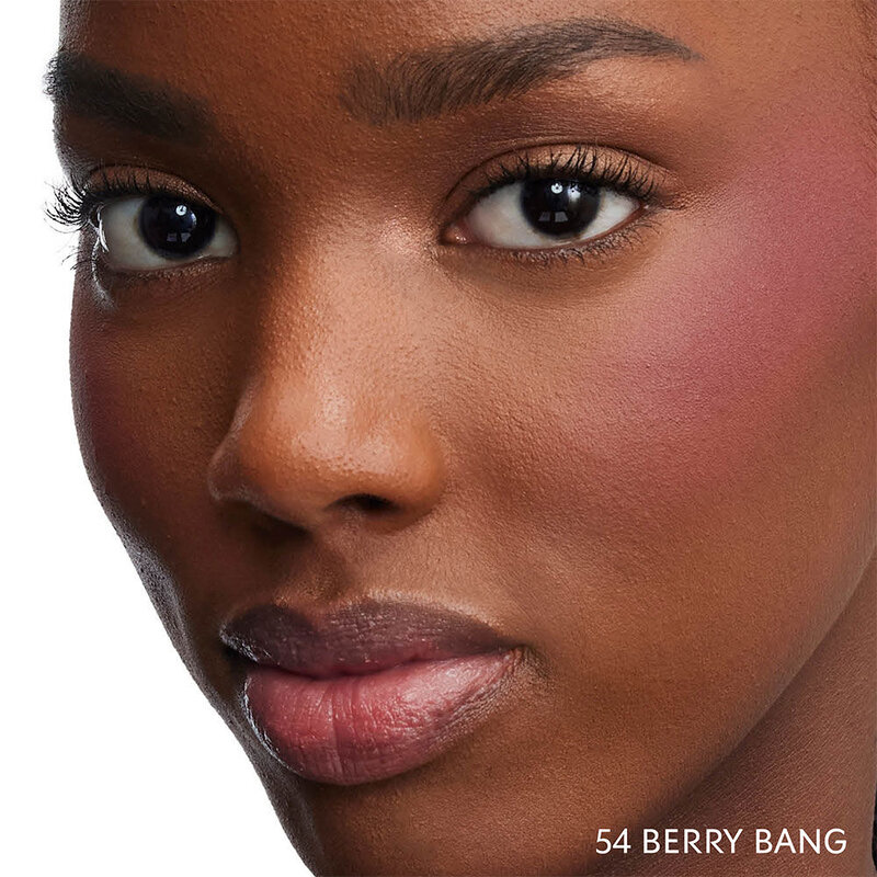 Make Me Blush Bold Blurring Blush  FLOUTANT, MODULABLE, COULEUR TRANSPARENTE À ULTRA-AUDACIEUSE. - 54_BERRY_BANG