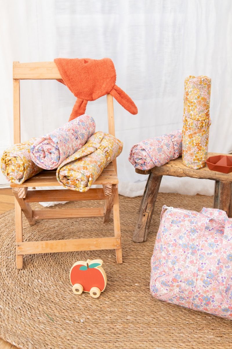 Grande trousse de toilette vanity fleurie bleu et rose Jolie saison