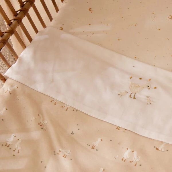 Ledikant deken - Beige - Little Goose - Moon & Stars kopen? | Little Dutch