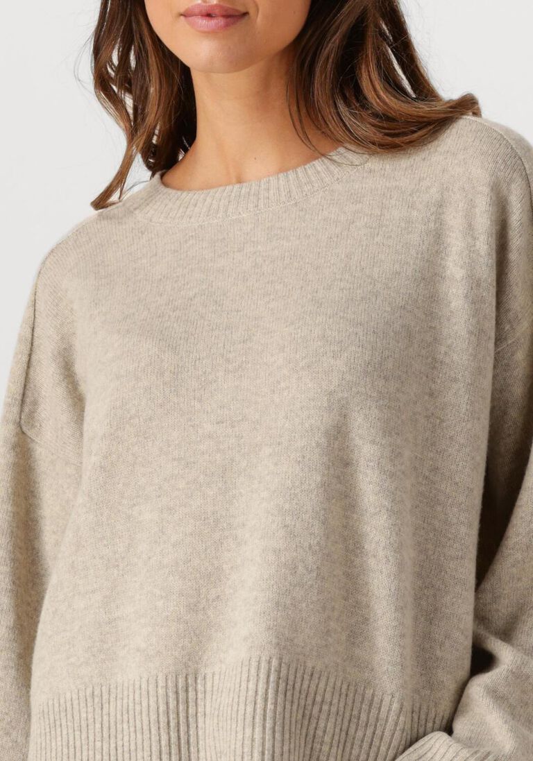 zand closed trui crew neck wide sleeve