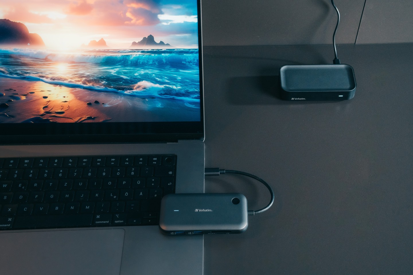 Verbatim - Share My Screen USB-C trådløs skærmadapter 1080P m/hub