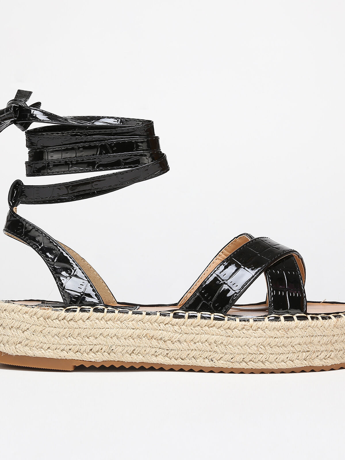 Sandales façon croco verni à plateforme- Noir