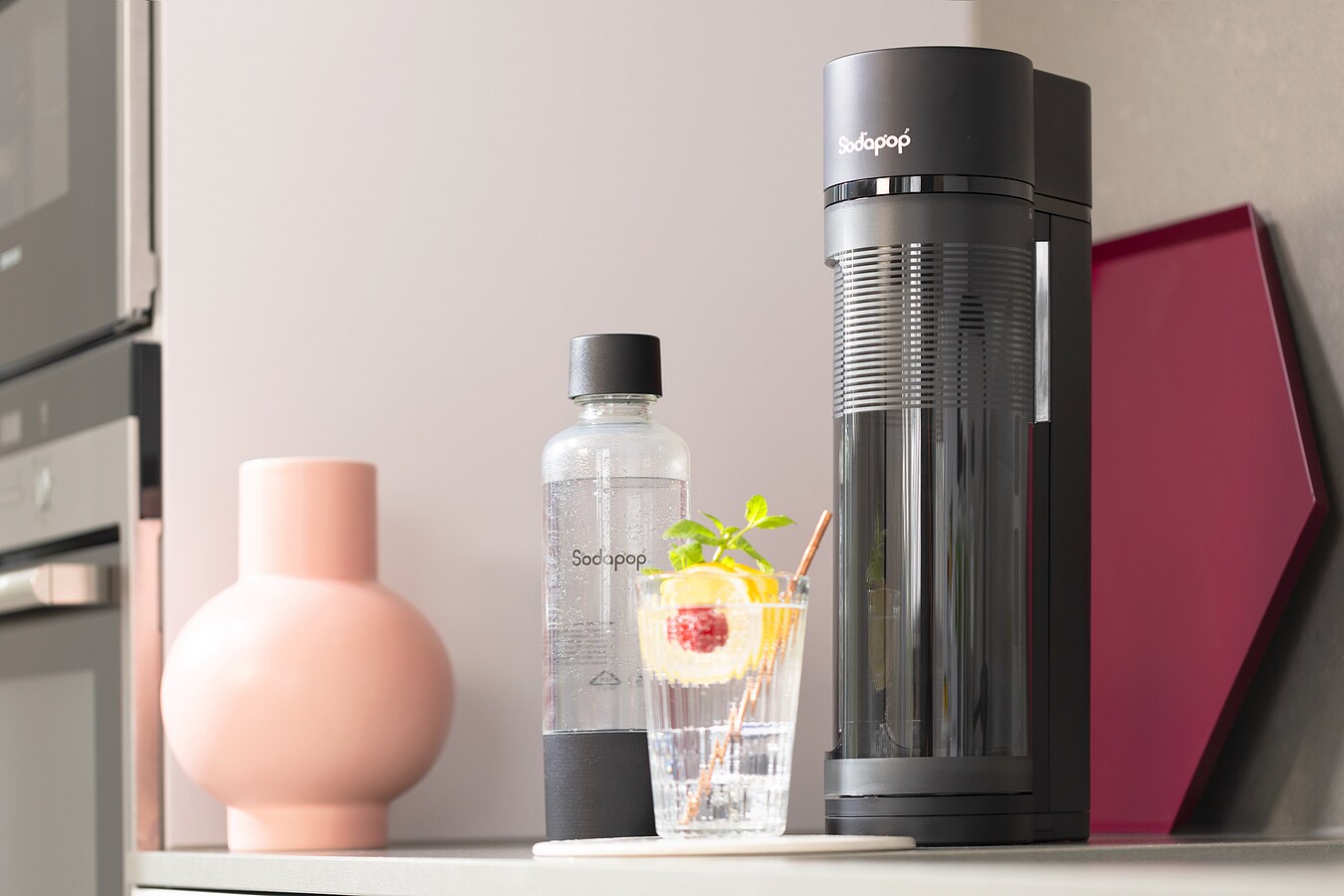 SODAPOP Wassersprudler Logan matt schwarz, 1x 850ml + 1x 600ml Glas + 1x 850ml PET, OHNE CO² Zylinder