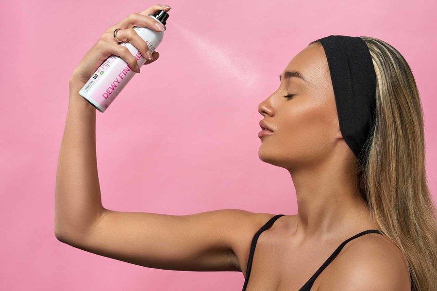 Brushworks Dewy Fine Mist Setting Spray 150ml