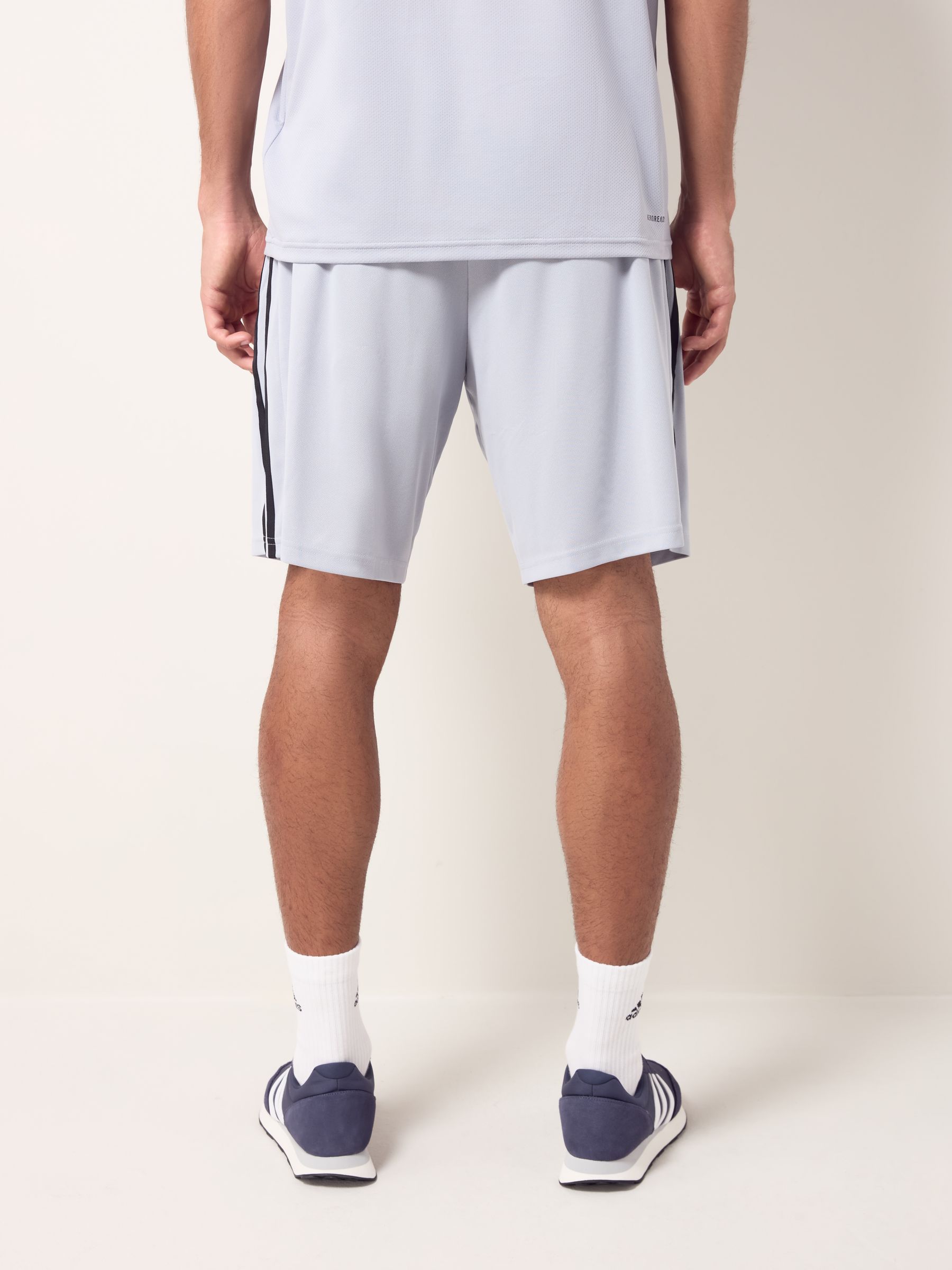 Grijs - adidas Train Essentials short met 3strepen
