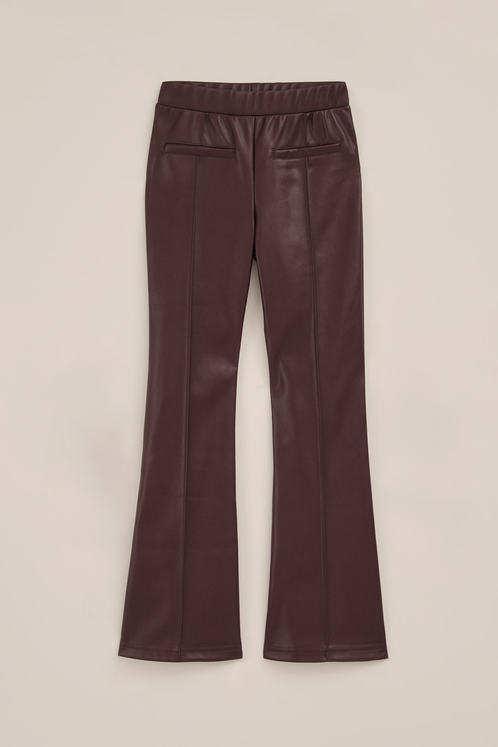 Meisjes flared legging van imitatieleer WE Fashion Donkerbruin