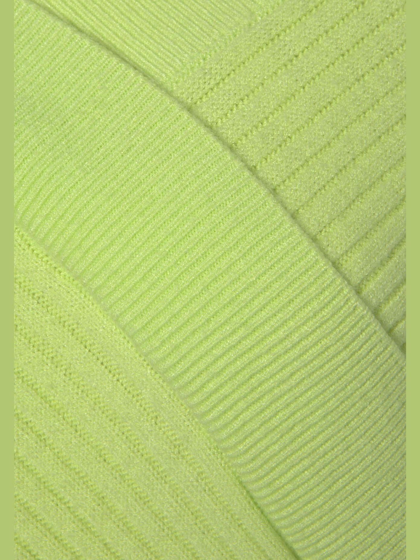 Pull en tricot encolure originale