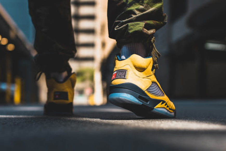 Jordan 5 Retro Michigan