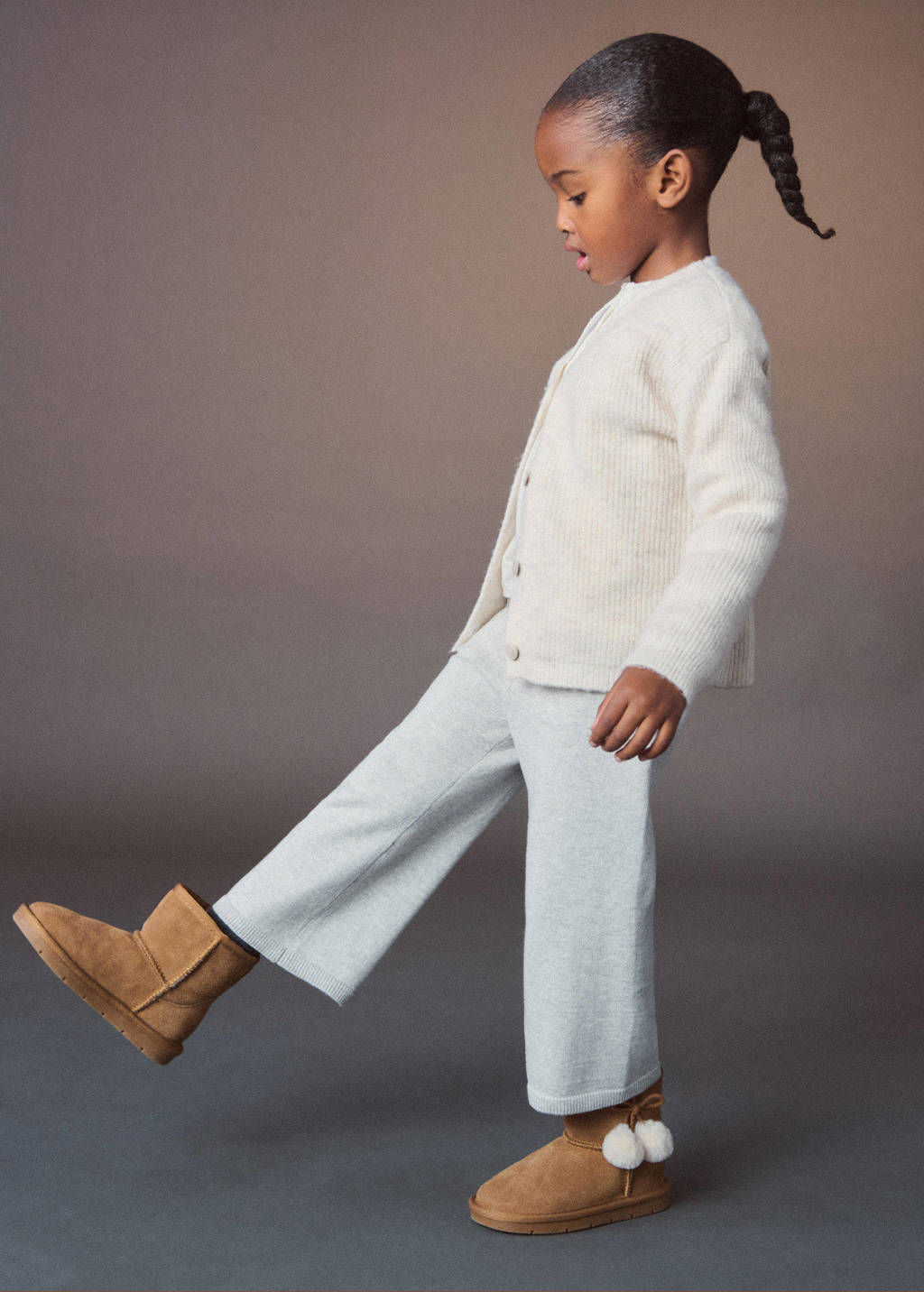 Mango Kids gevoerde suède enkelboots camel