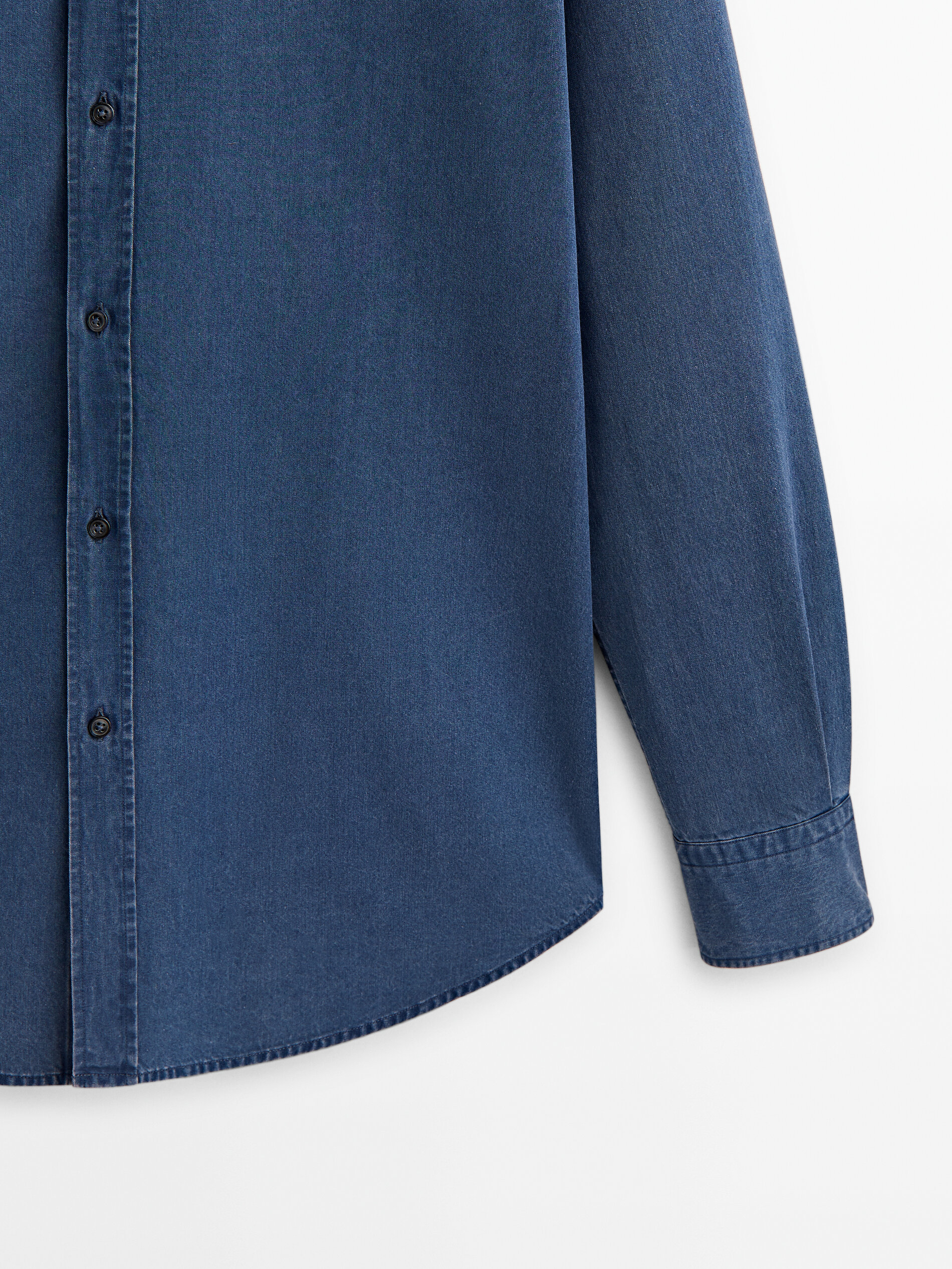 Camisa jeans slim fit 100% algodão - CELESTE