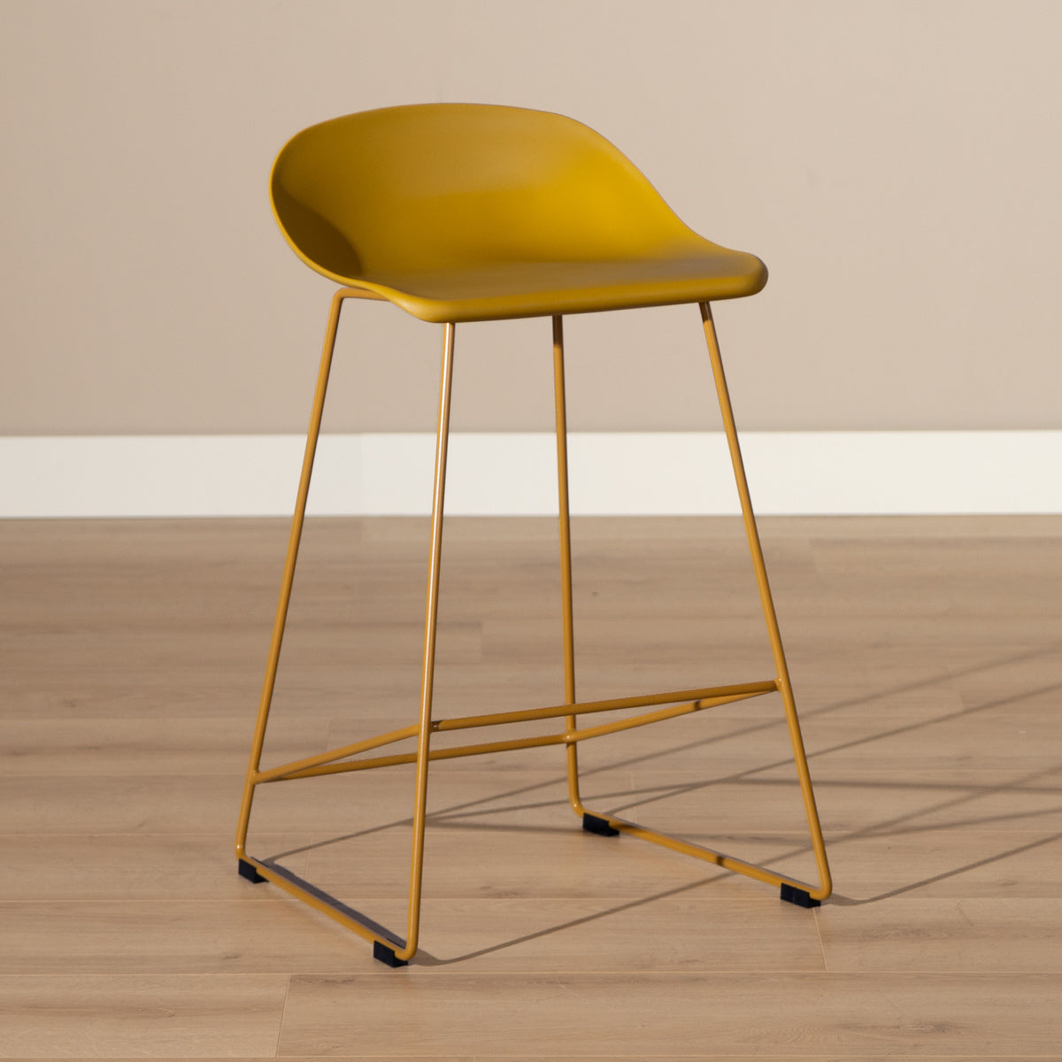 Livin24 Scandinavische Barkruk Ellen geel 66cm