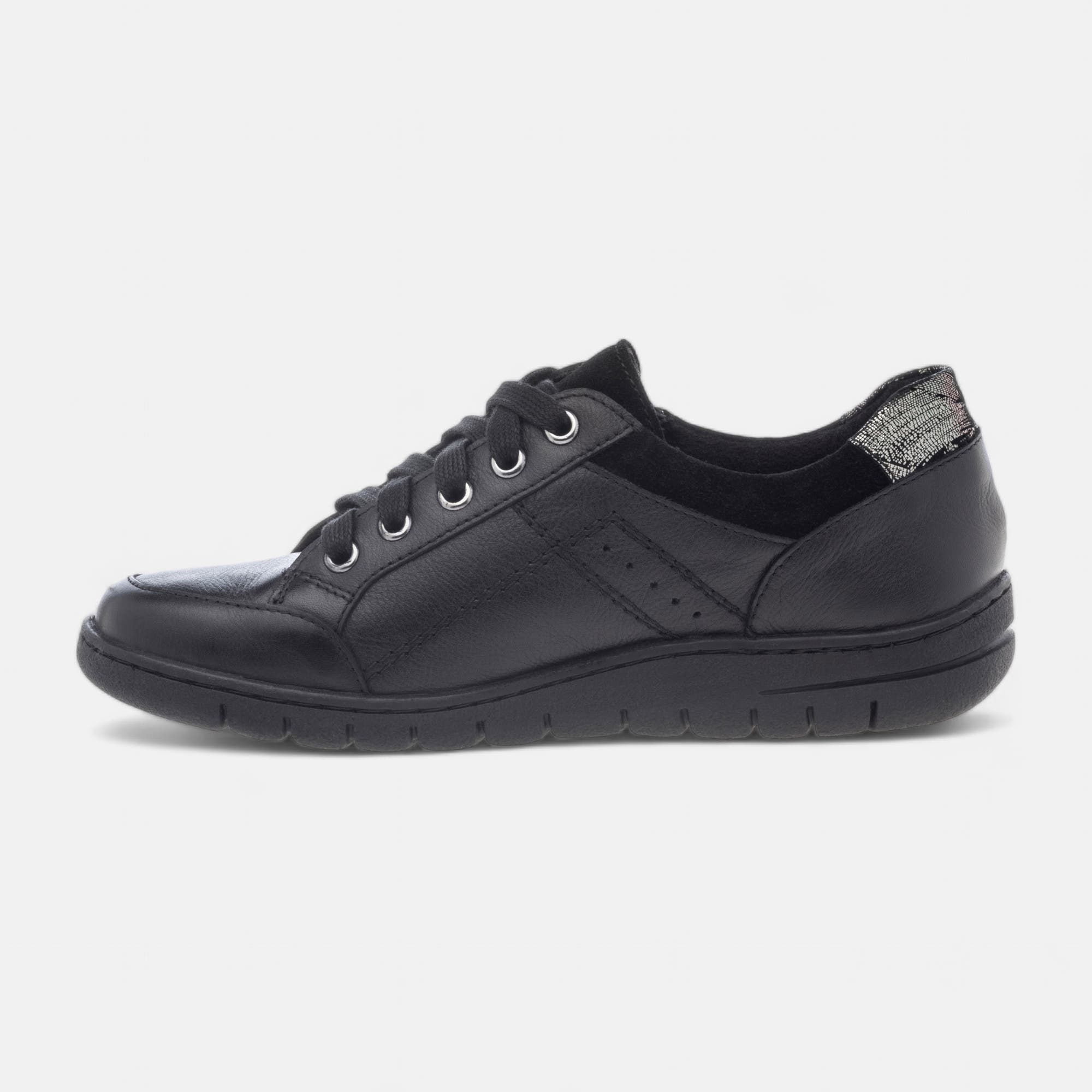 Baskets basses Femme en cuir noir