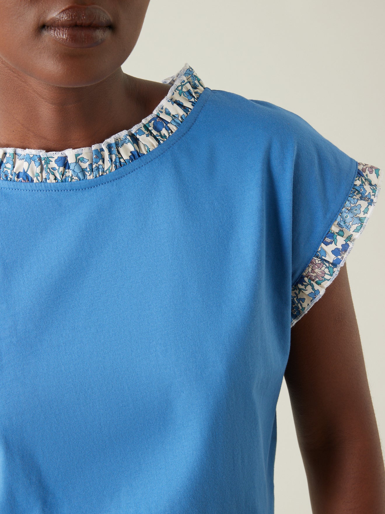 T-shirt froufrou en tissu Liberty - coton bio