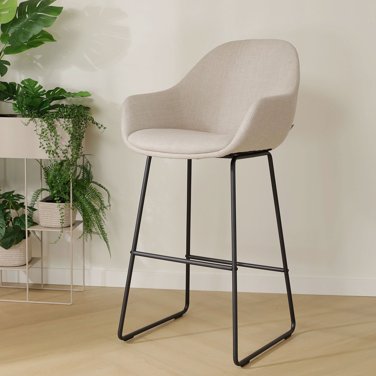 Barkruk Nino-Mae beige - zwart onderstel - 65 cm
