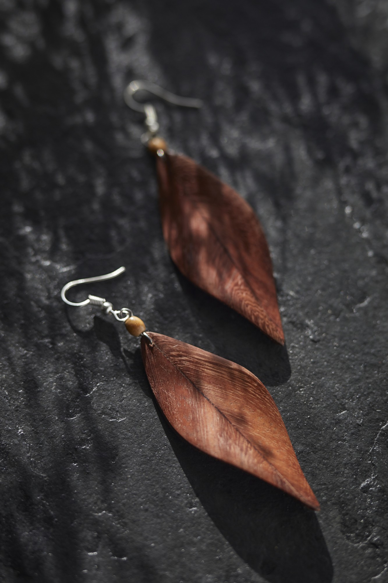 Ohrringe 'Blatt', aus Holz, H 4 cm, B 2 cm günstig bestellen