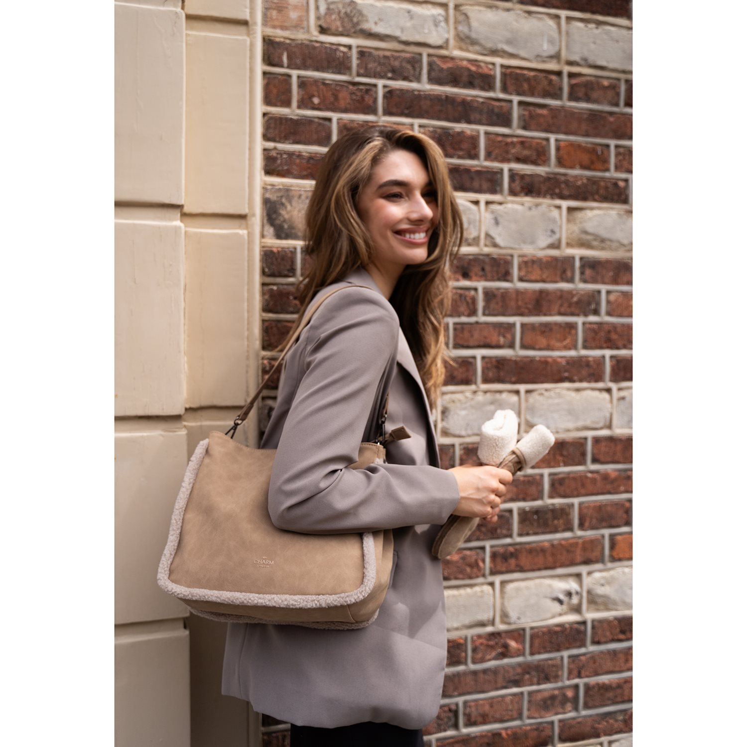 Charm London Newington Shoulderbag taupe