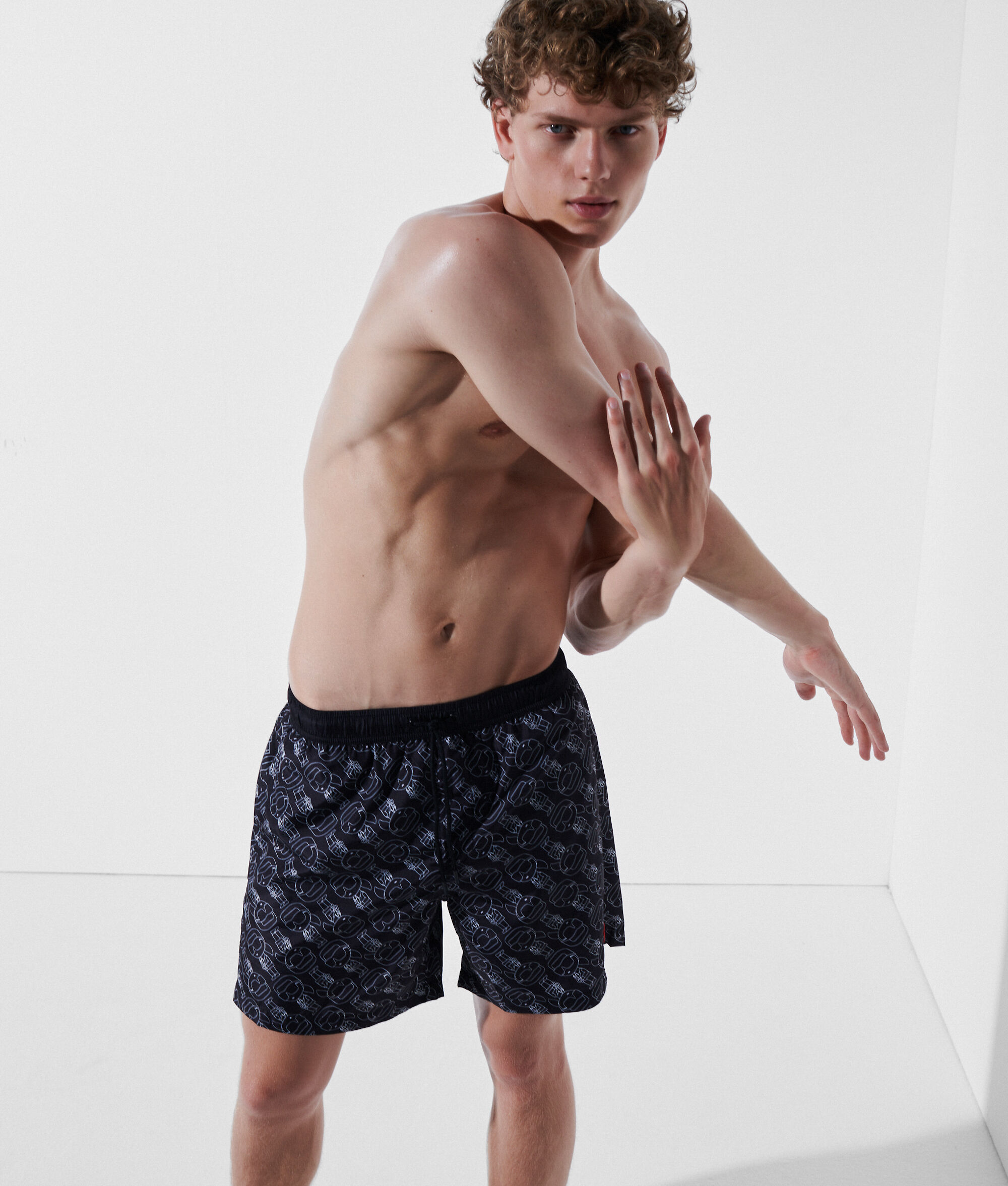 SHORT DE SURF IMPRIMÉ KARL IKONIK FAÇON ALL-OVER