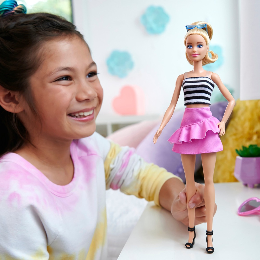 Barbie Fashionista Schwarz-Weiß Klassische Puppe