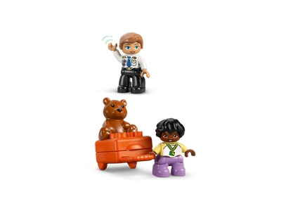LEGO Voor het eerst op het vliegveld (10443)